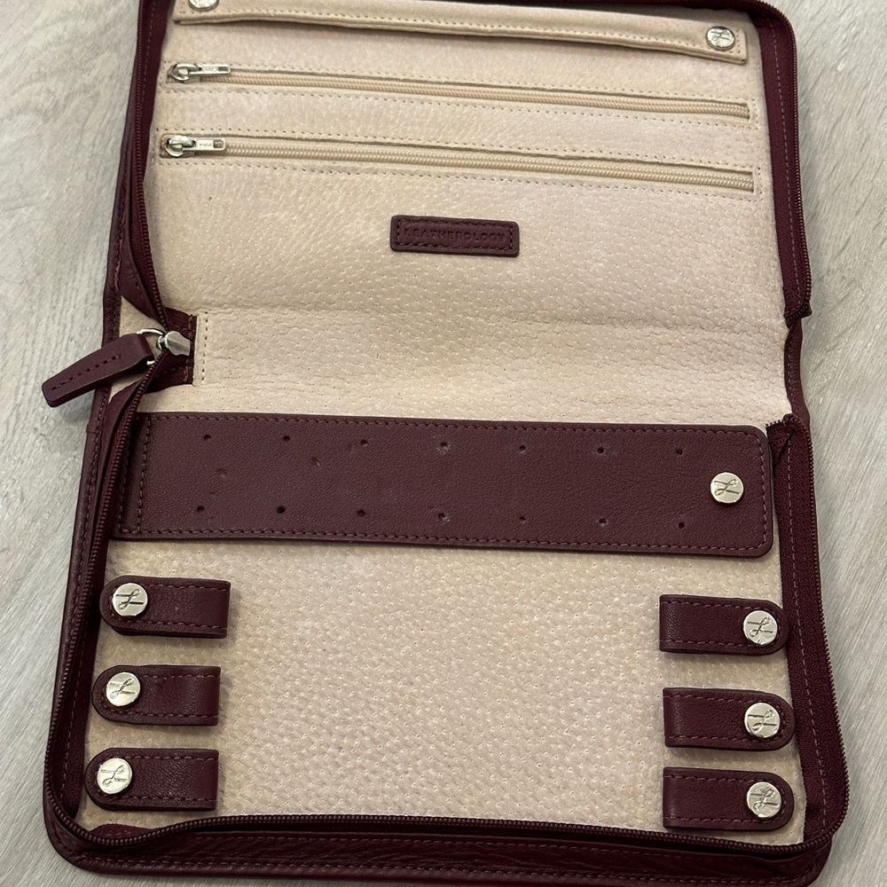 Elegant Burgundy Jewelry Organizer